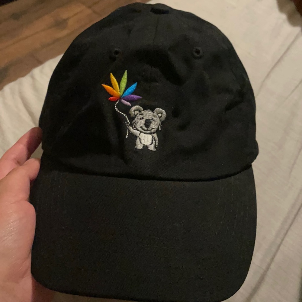 Koala Puffs baseball hat🧡💛❤️💚💙💜